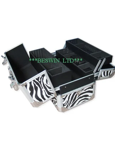 Beauty case — view 2